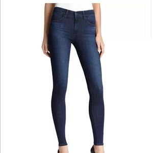 👖AG Farrah Skinny Ankle Jeans